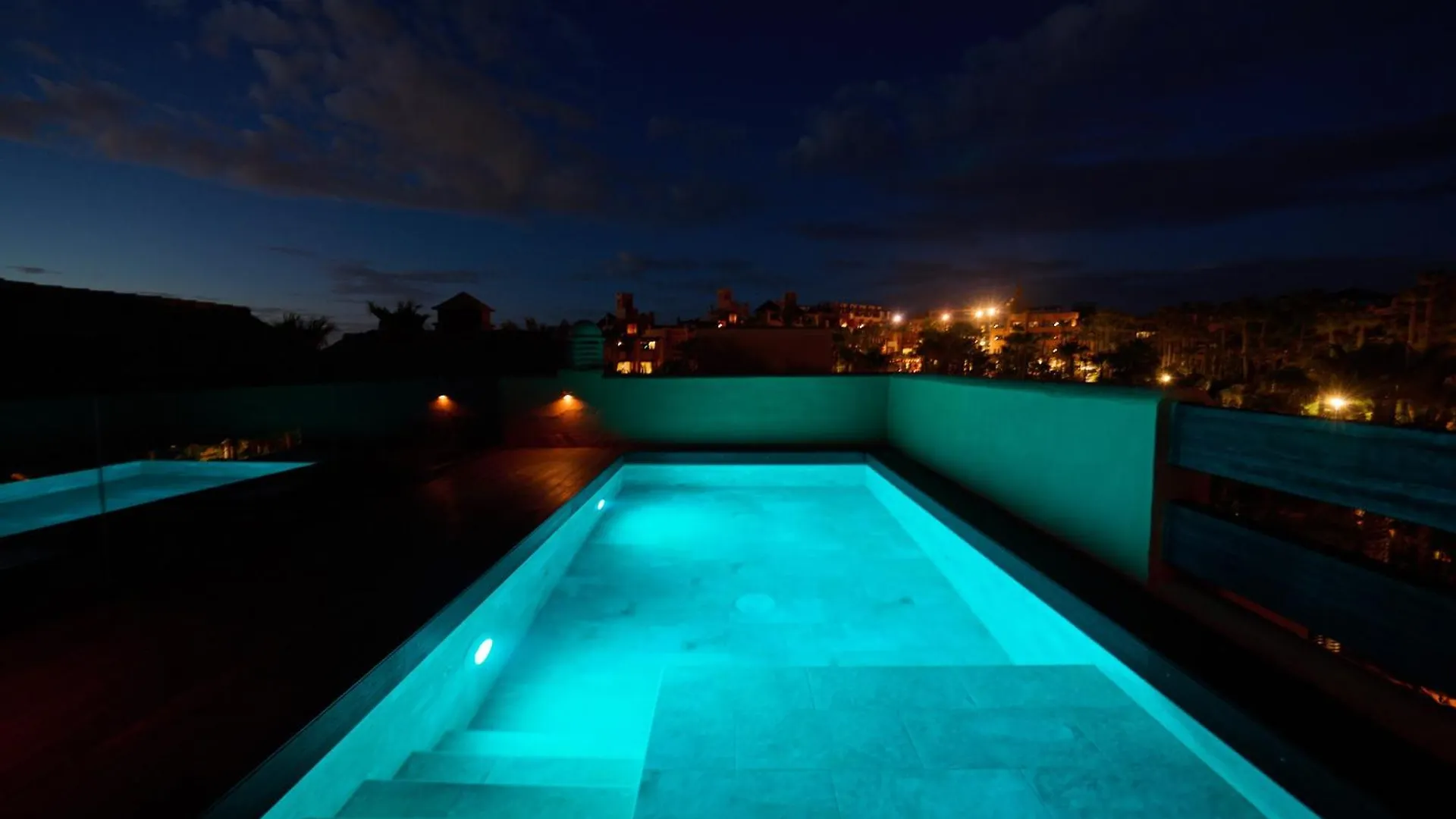 Aparthotel Novo Resort Chiclana de la Frontera 5*,