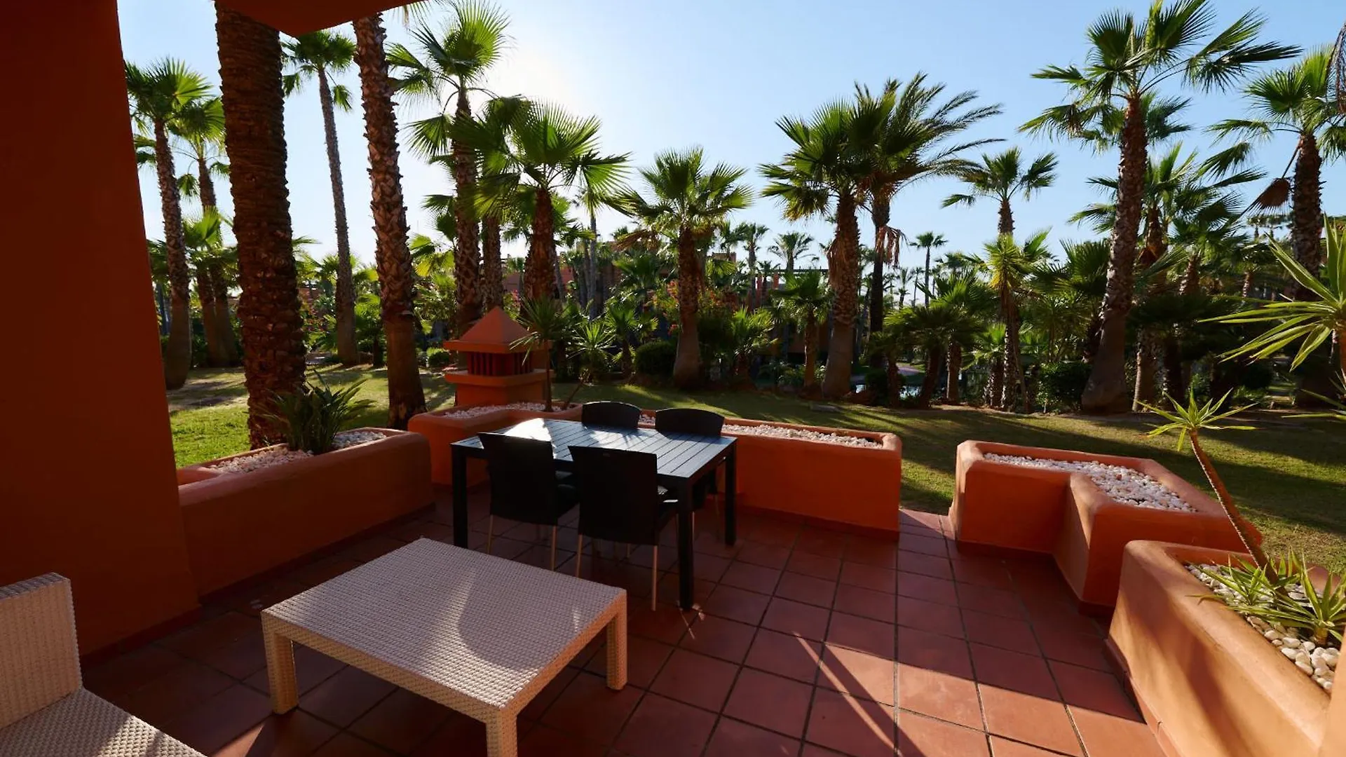 נובו סנקטי פטרי Aparthotel Novo Resort 5*, נובו סנקטי פטרי